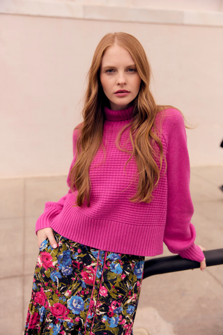 Willow Turtleneck Sweater - Hot Pink