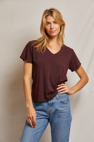 Hendrix Boxy V Neck Tee - Blackberry
