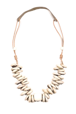 Cord Classic Necklace - Cowrie