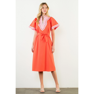 Short Sleeve Trimmed V-Neck Belted Dress - Red