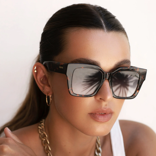 Bon Chic Square Sunglasses - Dark Tortoise