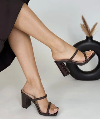 Chicago Squate-Toe Thine Double Strap Mule Heel