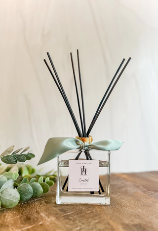 Glass Square Reed Diffuser with Gold Collar
